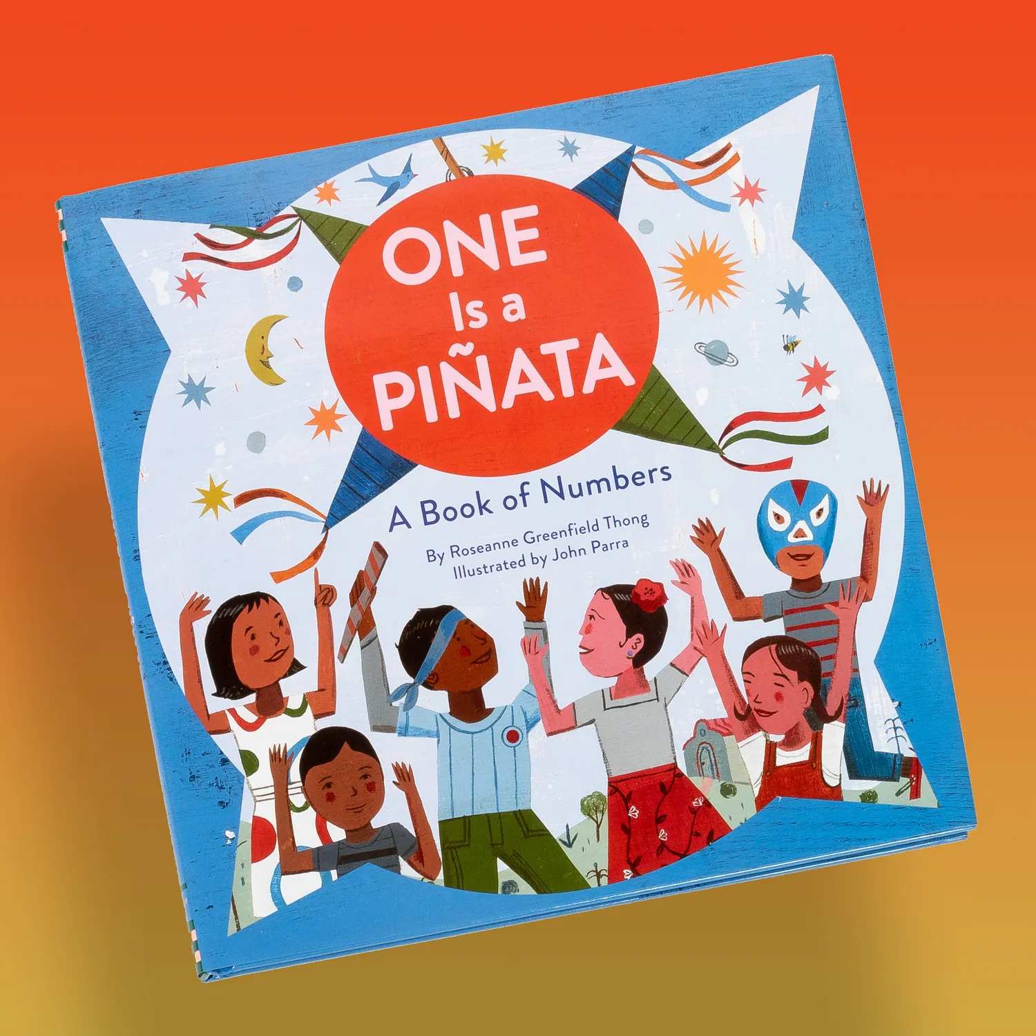 Chronicle Books One Is a Pinata tellebok innbundet 3-5 år